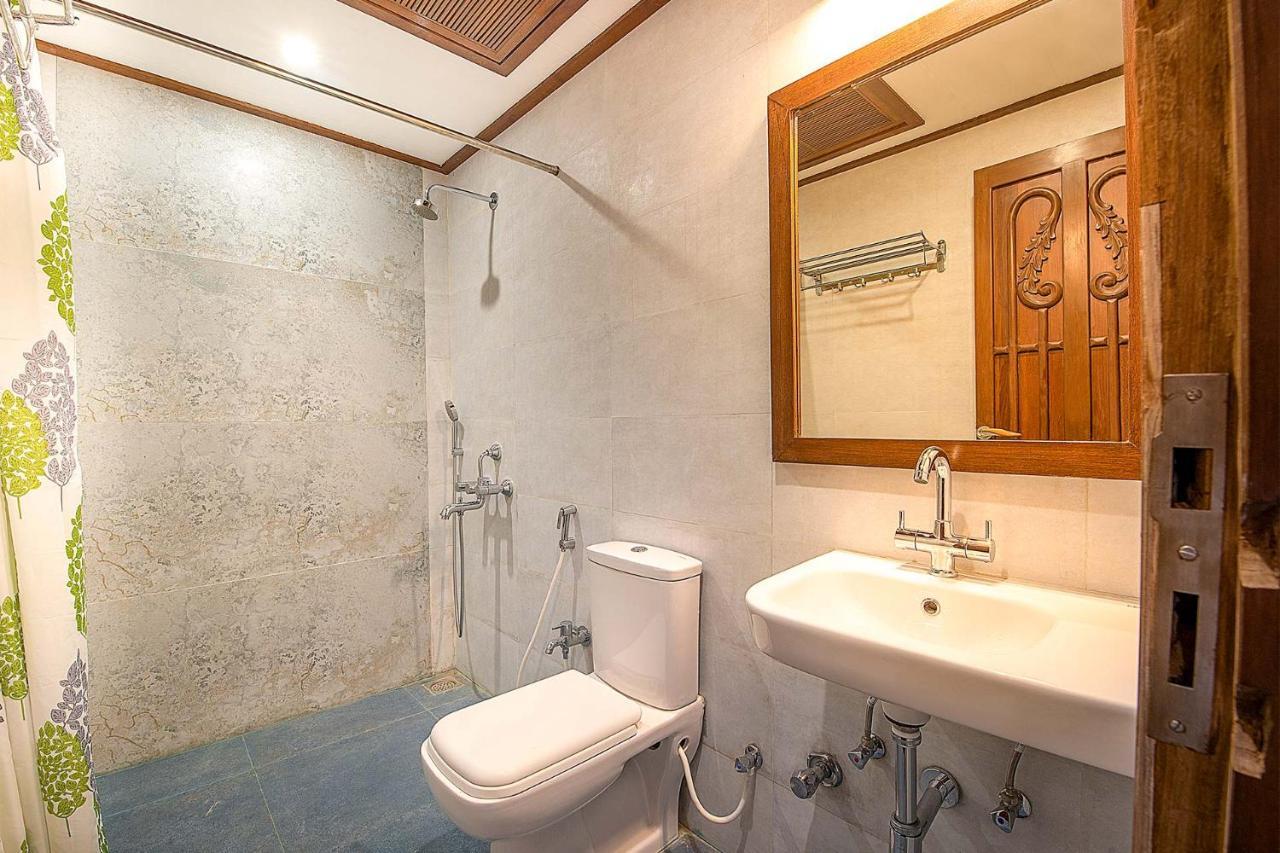 Casamo Silver Oak By Stayvista - Overlooking A Lake & Valley, Lush Green Lawns, & A Private Pool Mahabaleshwar Luaran gambar